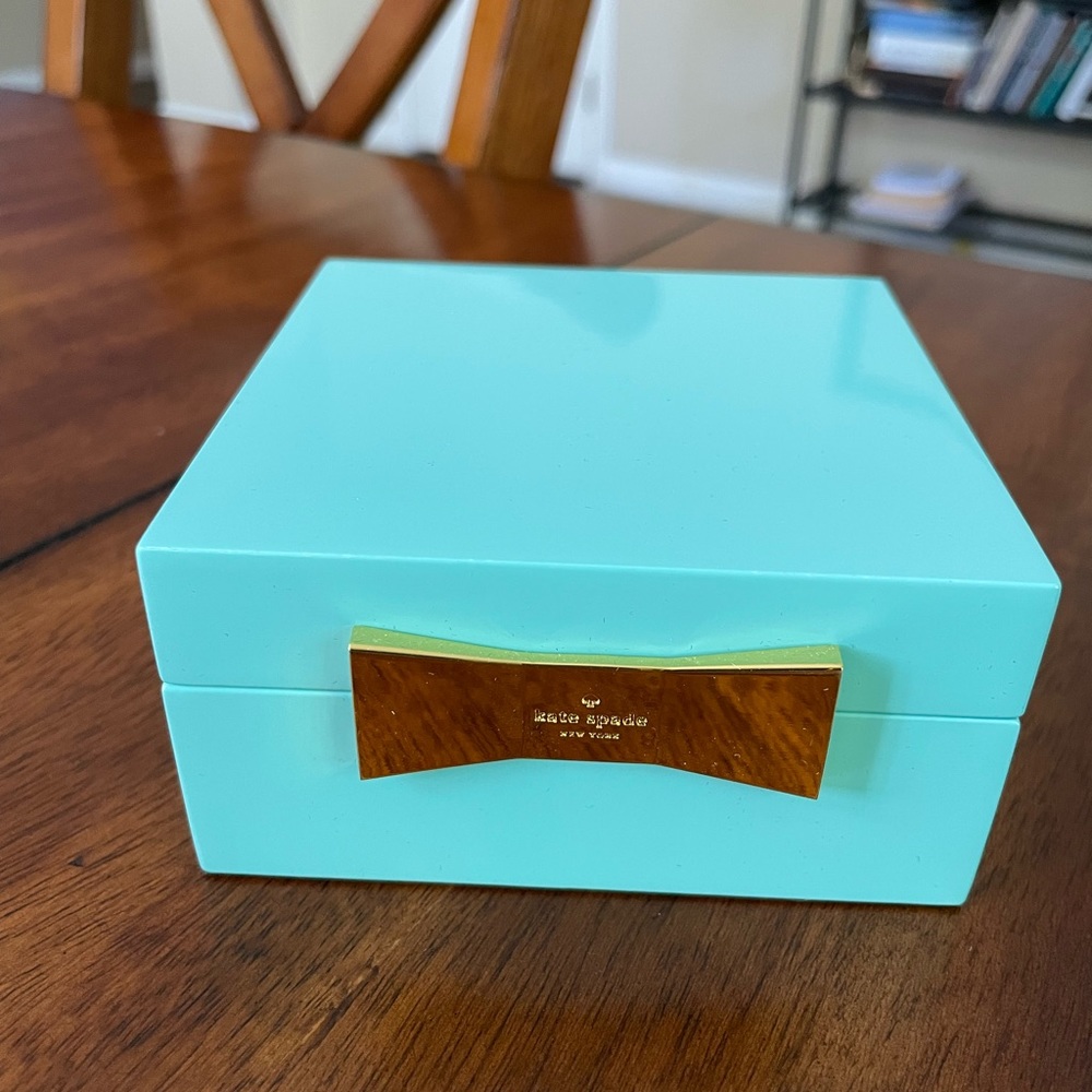 Kate Spade Lenox 4” Jewelry Box - NWT - mint condition